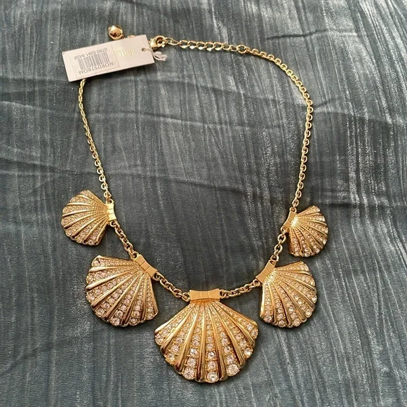 NWT Kate Spade Gold Shore Thing Clam Collar Necklace